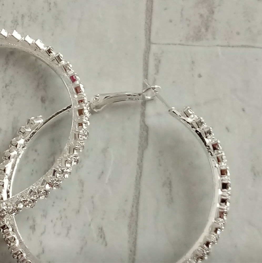 NEW CRYSTAL HOOP EARRINGS 2 INCH DIAMETER - Picture 5 of 7